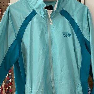 Mountain Hardware light raincoat/windbreaker